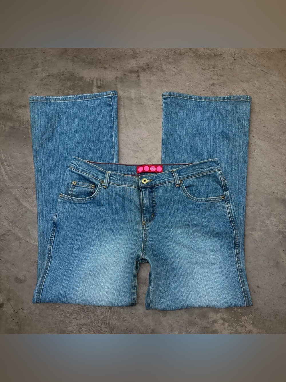 2000s lowrise bootcut glo jeans